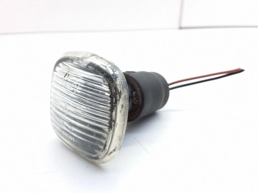 Spārna pagrieziena lukturis 1U0949127