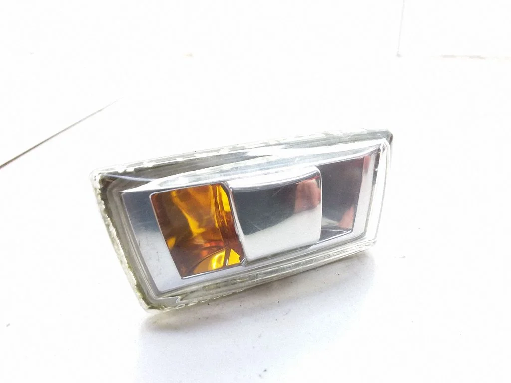 Front fender indicator light – Opel Zafira B (2005-2014)