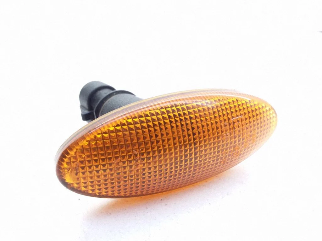 Front fender indicator light – Opel Vectra B (1996-2002)