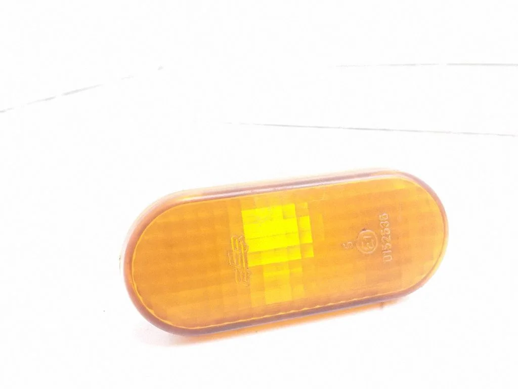 Kierunkowskaz w błotniku 3A0949117A