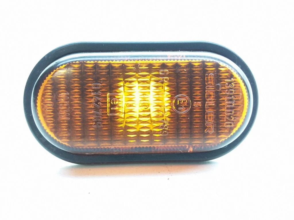 Front fender indicator light – Renault Scenic I (1996-2003)