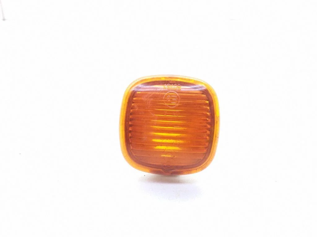 Front fender indicator light 4D0949101