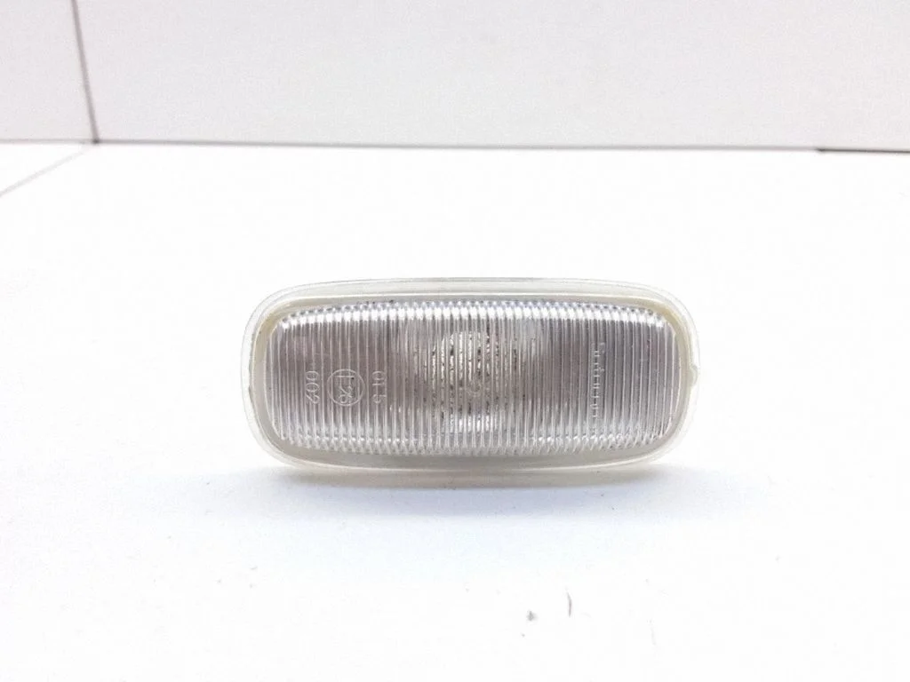Front fender indicator light – Audi A6 Allroad C5 (1999-2005)