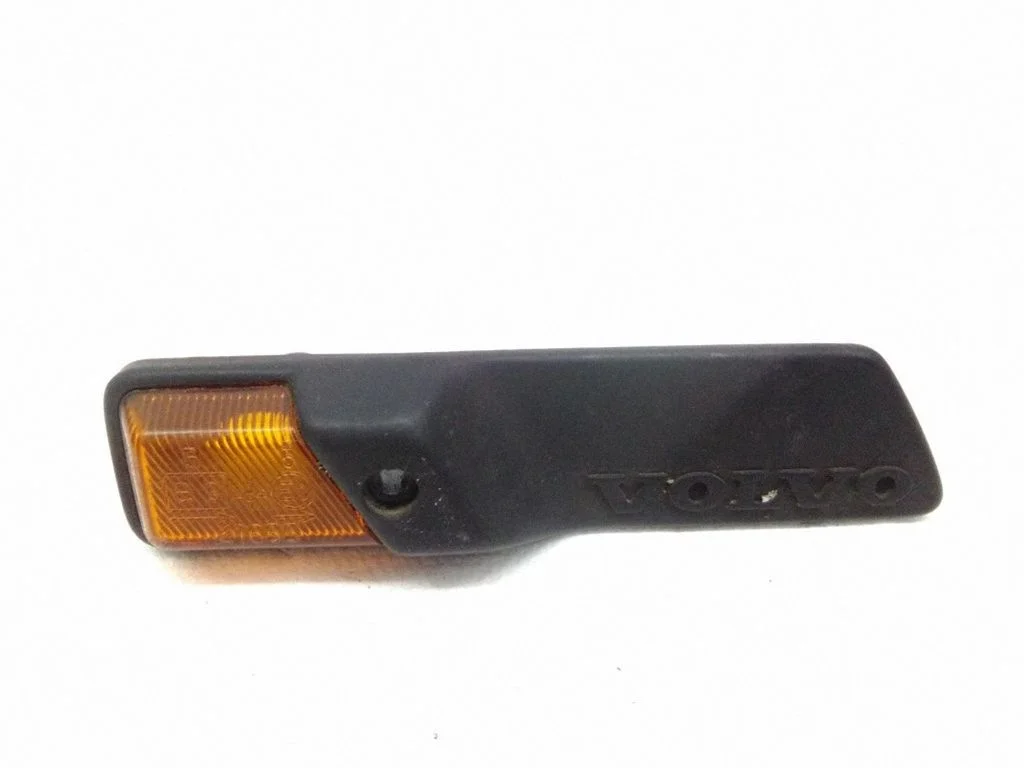Kierunkowskaz w błotniku 464404