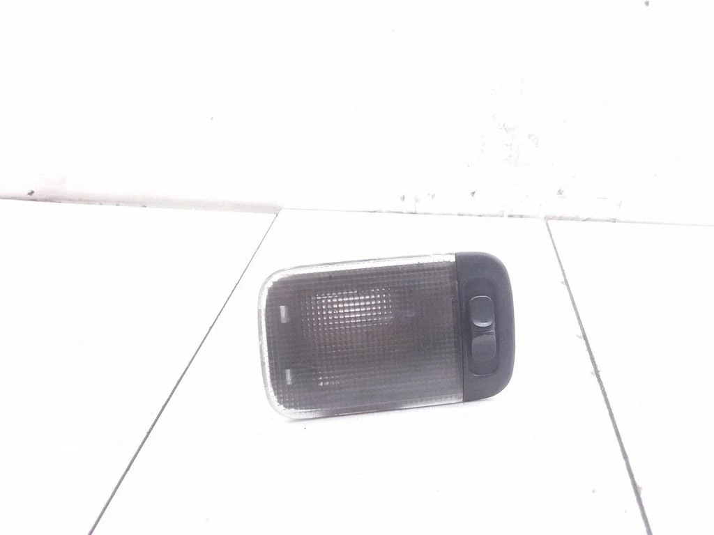 Rear seat light – Subaru Legacy (2004-2006)