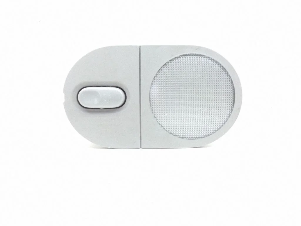 Rear seat light 7700