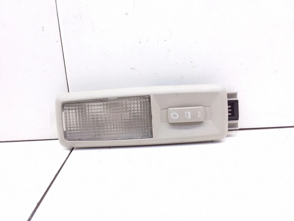 Rear seat light 8200360559