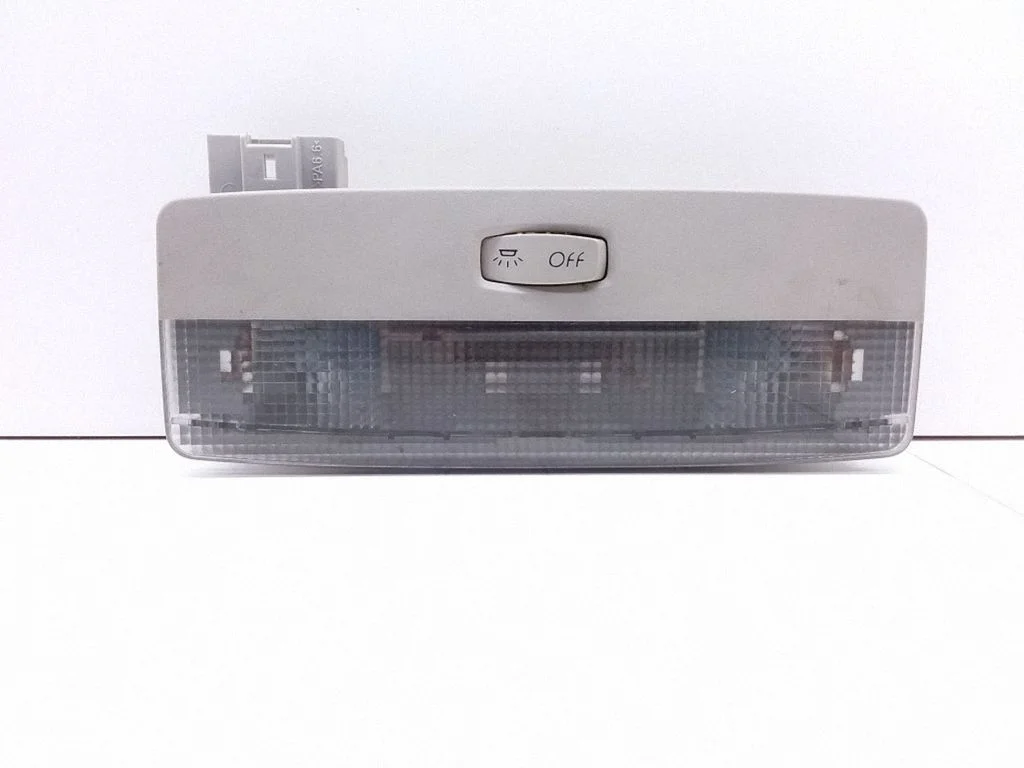 Rear seat light 8200003038