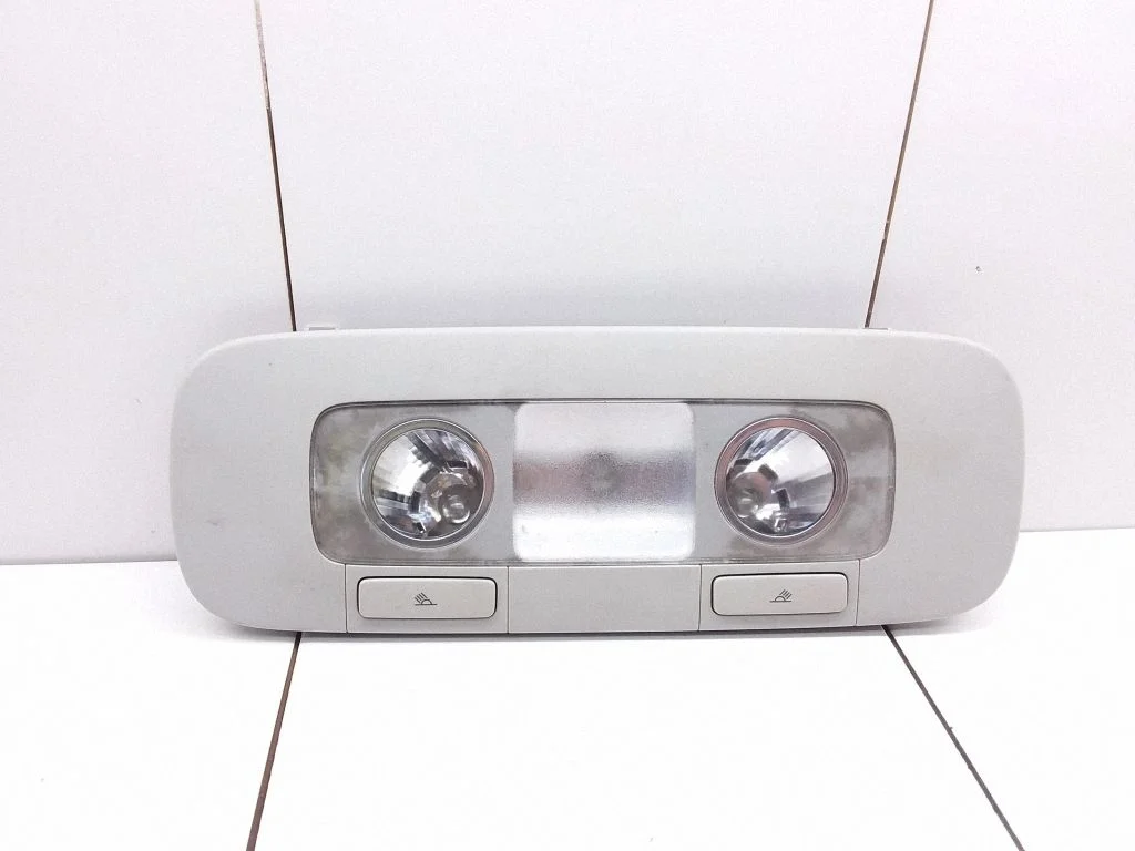 Rear seat light – Volkswagen Passat B6 (2005-2010)