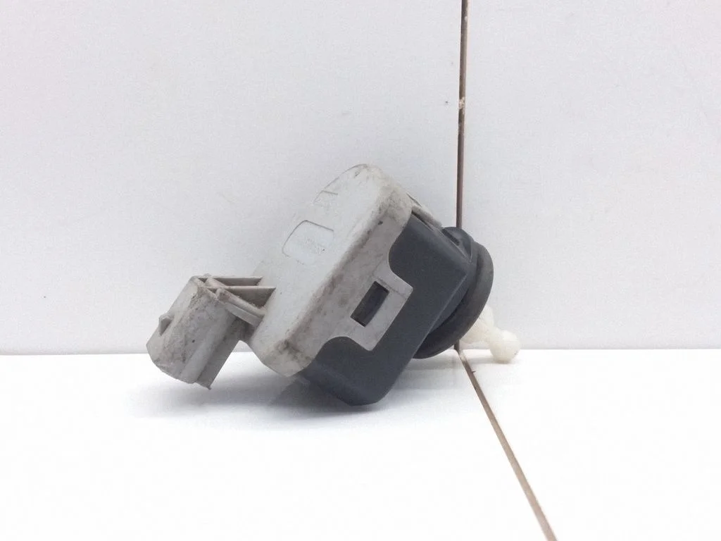 Lukturu augstuma regulēšanas motoriņš – Opel Astra G (1998-2009)