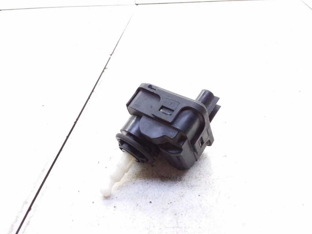 Headlight level adjustment motor 00728232