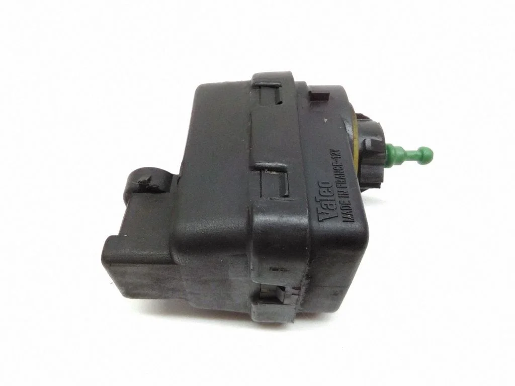 Lukturu augstuma regulēšanas motoriņš R7700840141