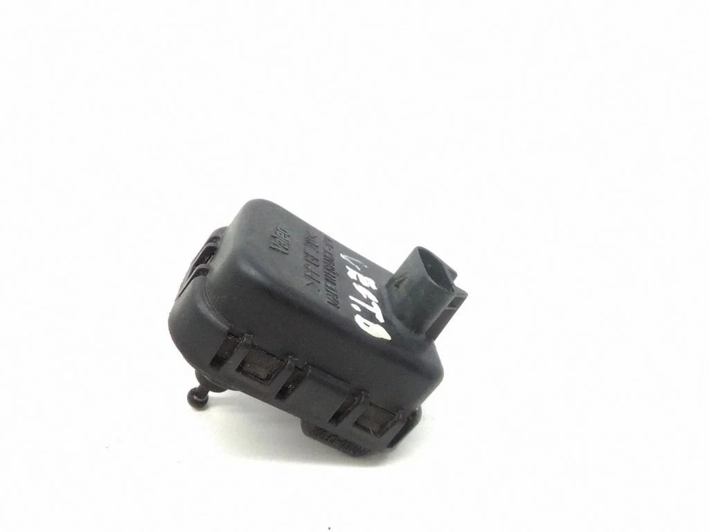 Headlight level adjustment motor – Opel Vectra B (1996-2002)