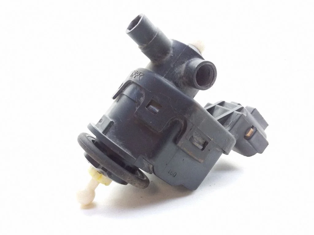 Headlight level adjustment motor 26056BU000