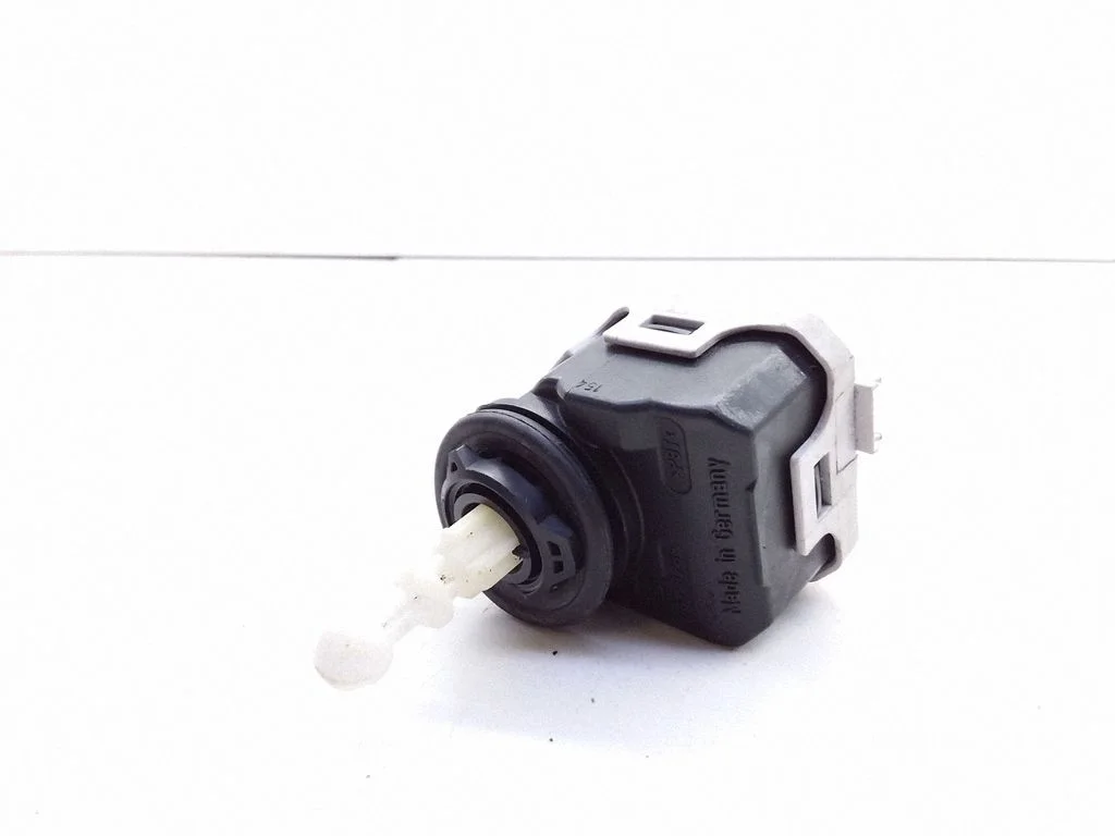 Headlight level adjustment motor 007878