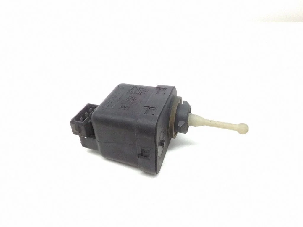 Headlight level adjustment motor – Audi A4 S4 B5 8D (1994-1999)