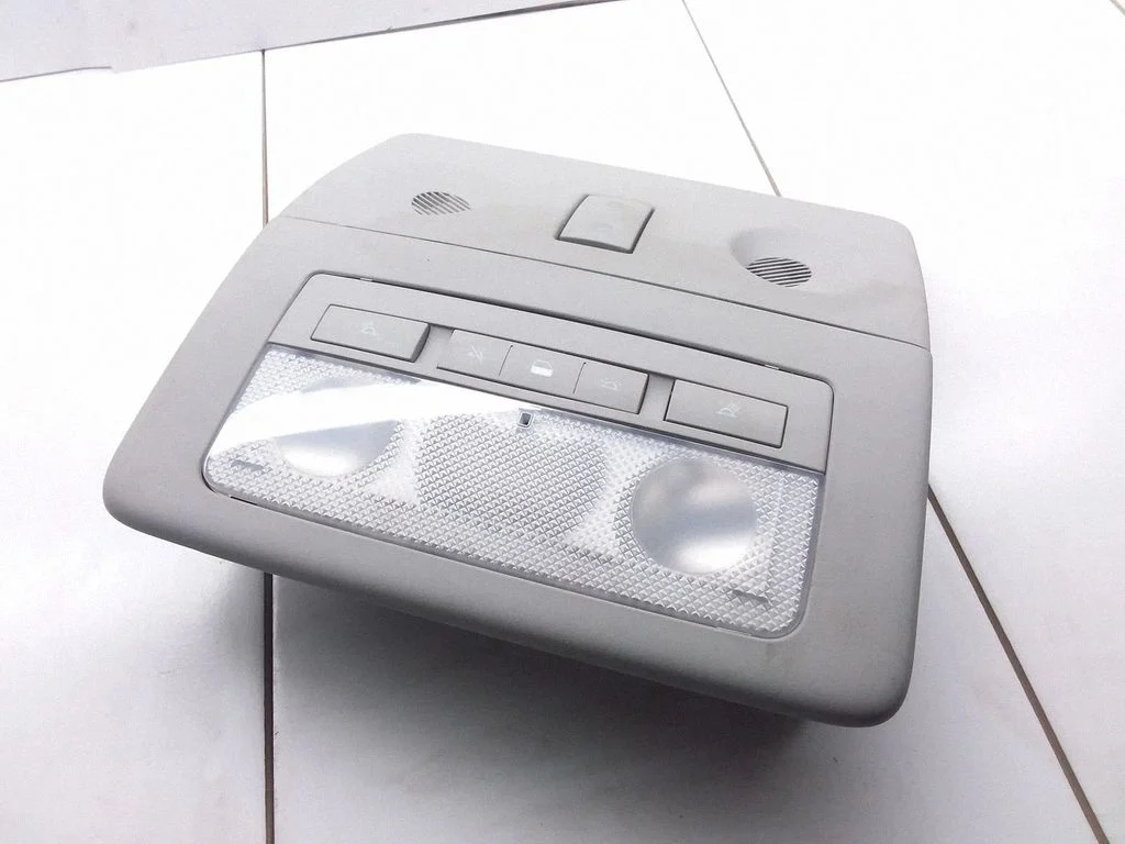 Front seat light 13275997