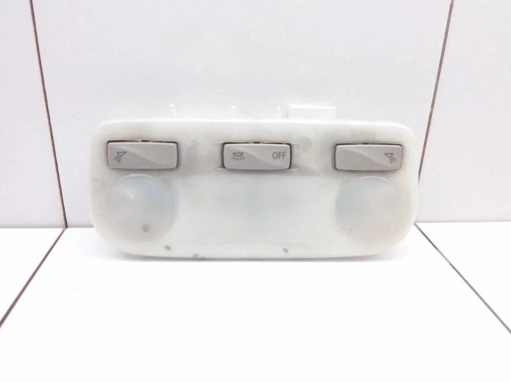 Front seat light – Renault Megane III (2009-2016)