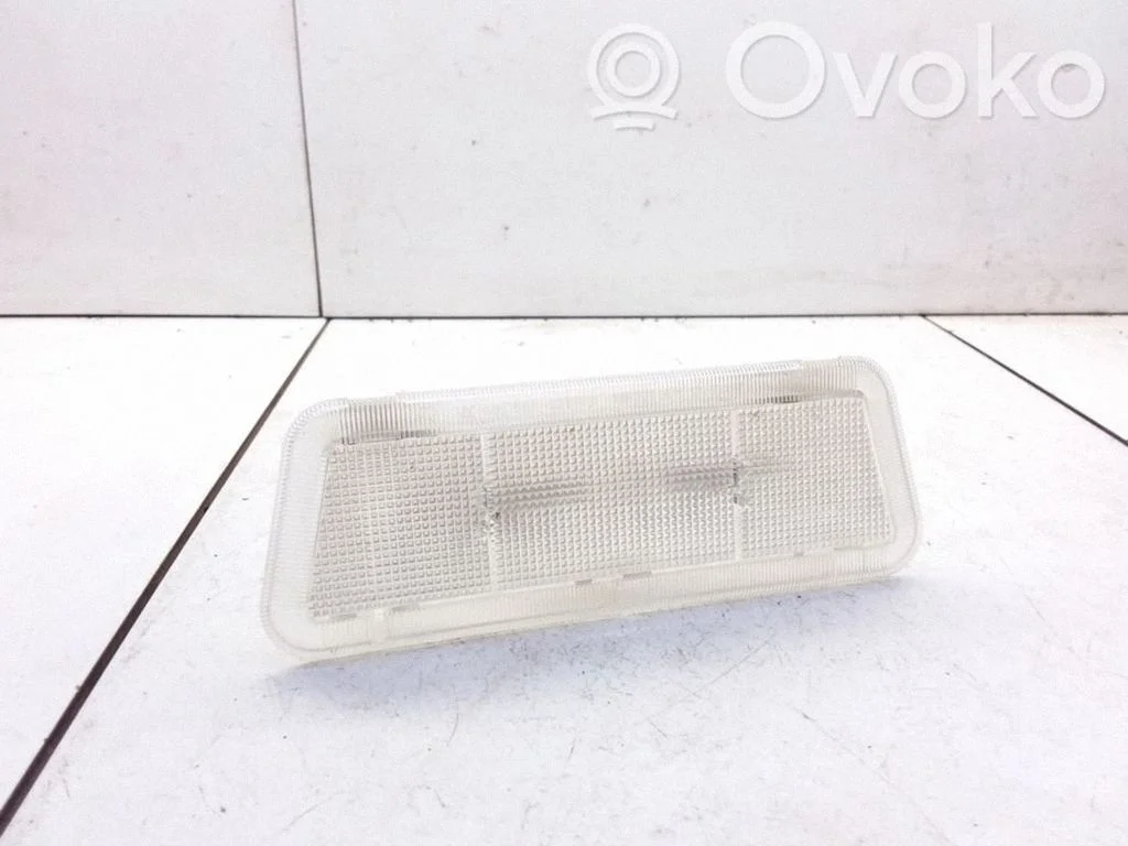 Esiistmete valgustustuli – Opel Astra H (2004-2012)