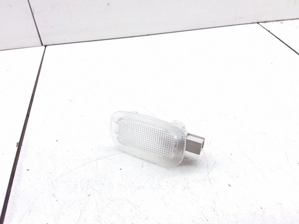Front seat light – Mercedes-Benz CLS-Class C218 X218 (2011-2017)