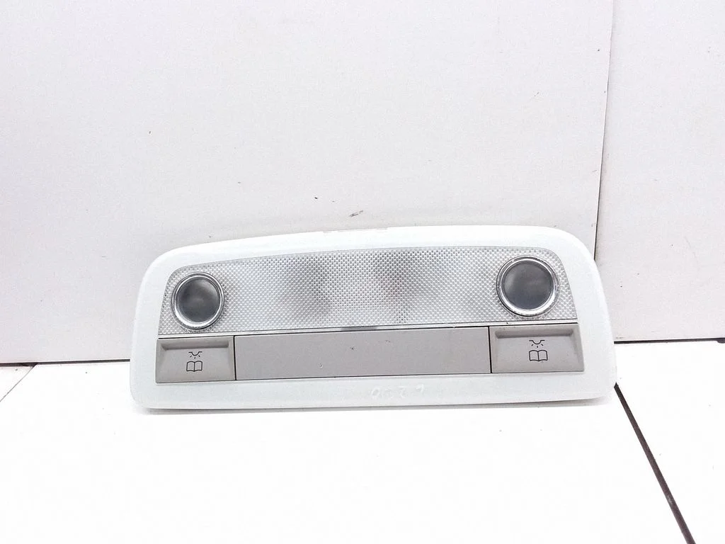 Front seat light – Mercedes-Benz C-Class AMG W204 (2007-2014)