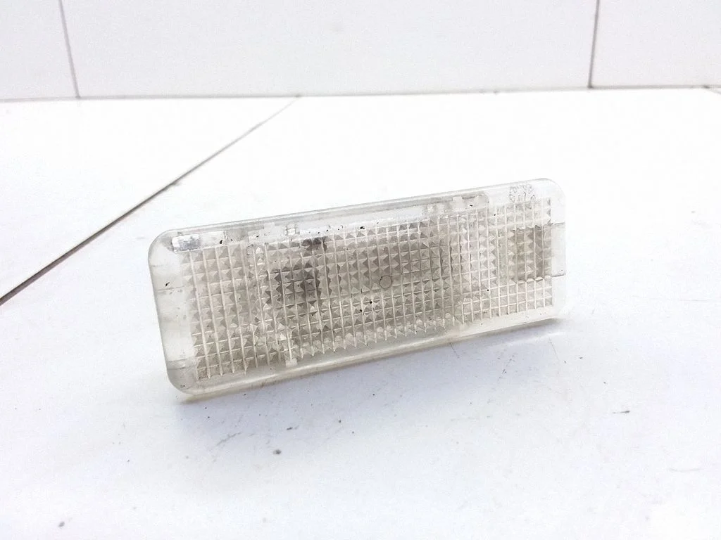 Front seat light 2303702