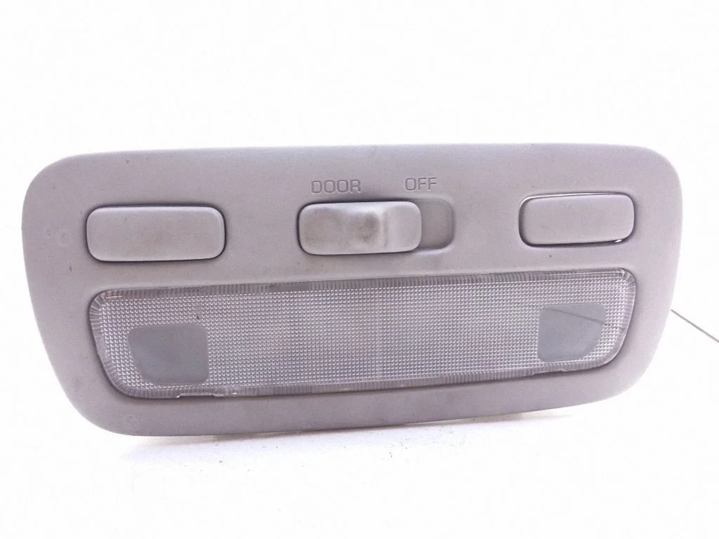 Front seat light – Toyota Previa (XR30, XR40) II (2000-2006)
