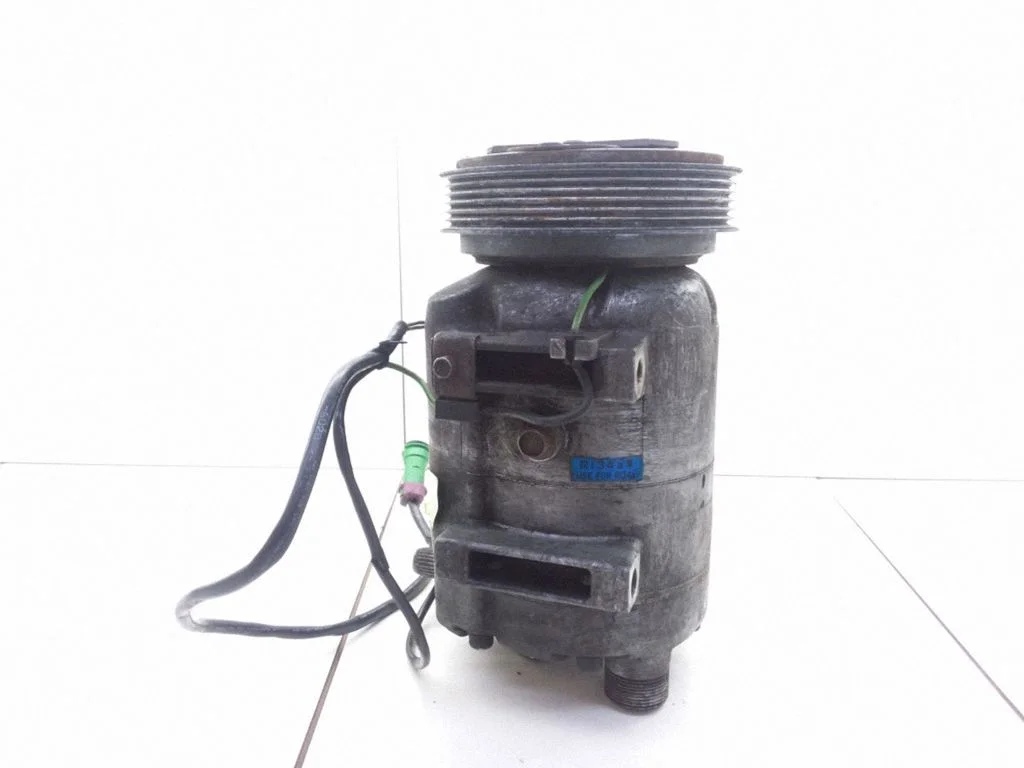 Air conditioning (A/C) compressor (pump) 4A0260805AB