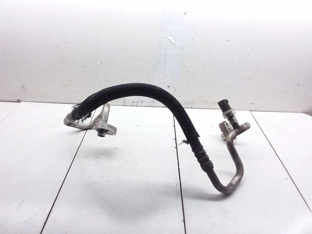 Air conditioning (A/C) pipe/hose