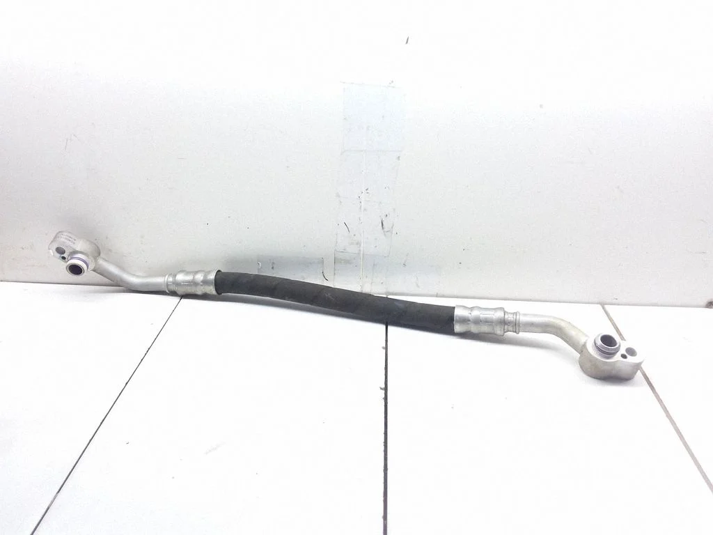 Air conditioning (A/C) pipe/hose 4L0820730