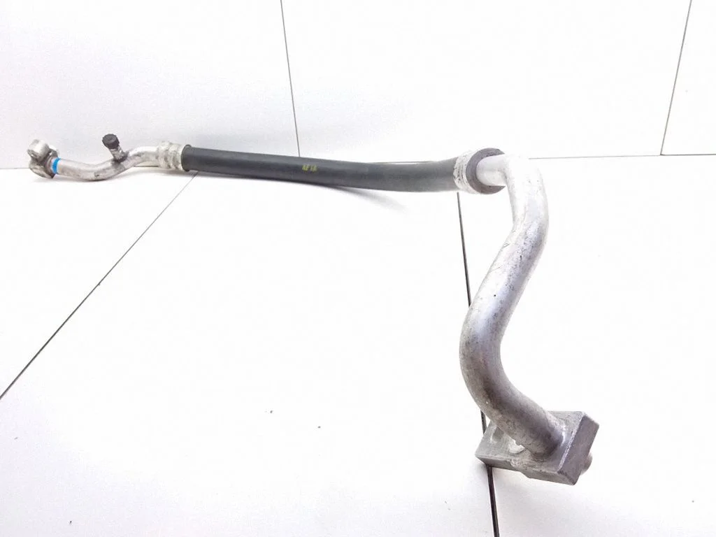 Kliimaseadme toru / voolik – KIA Sorento (2002-2009)