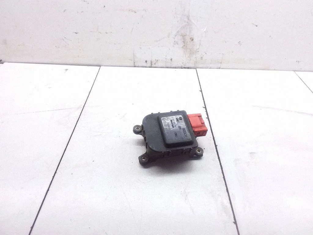 Air flap motor/actuator – Volkswagen Passat B5 (1997-2000)