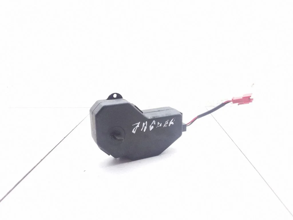 Õhuklapi mootor / ajam 03003677