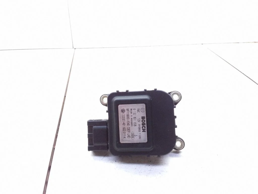 Gaisa aizvara motoriņš/aktuators 4B1820511K