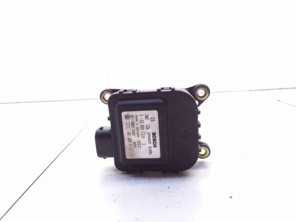Gaisa aizvara motoriņš/aktuators 4B1820511C