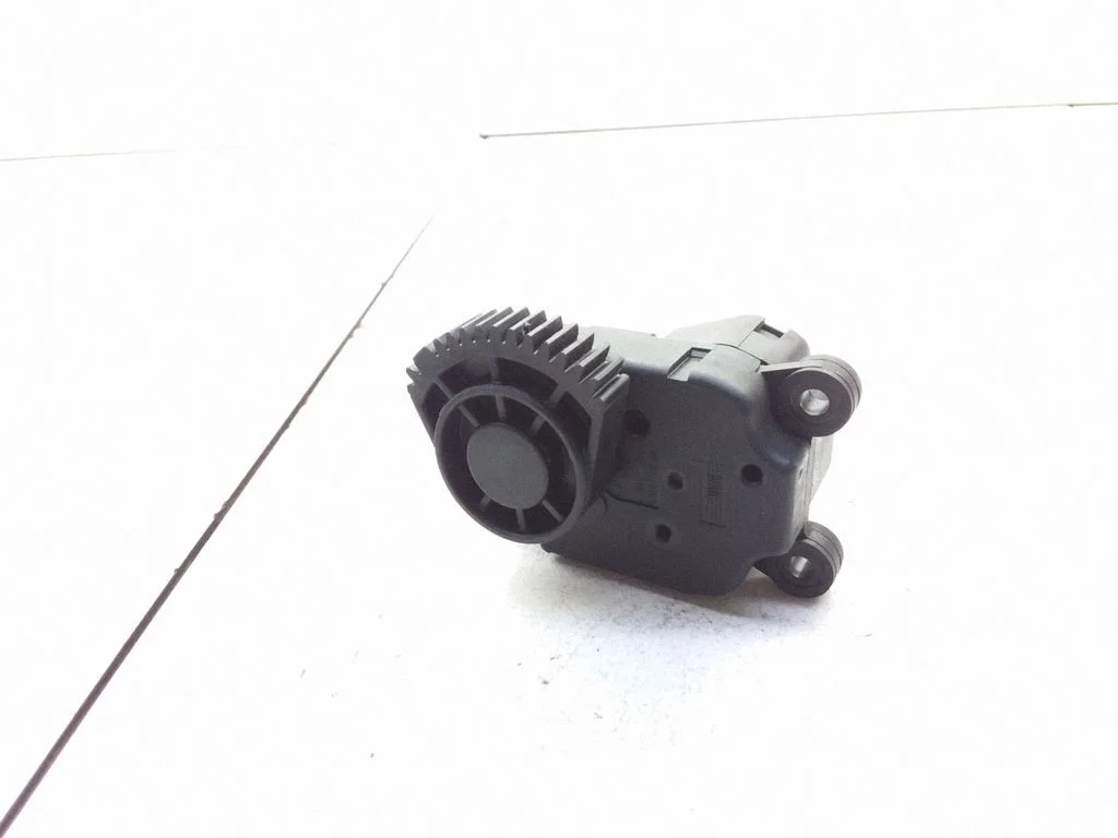 Gaisa aizvara motoriņš/aktuators 3M5H19E616AA