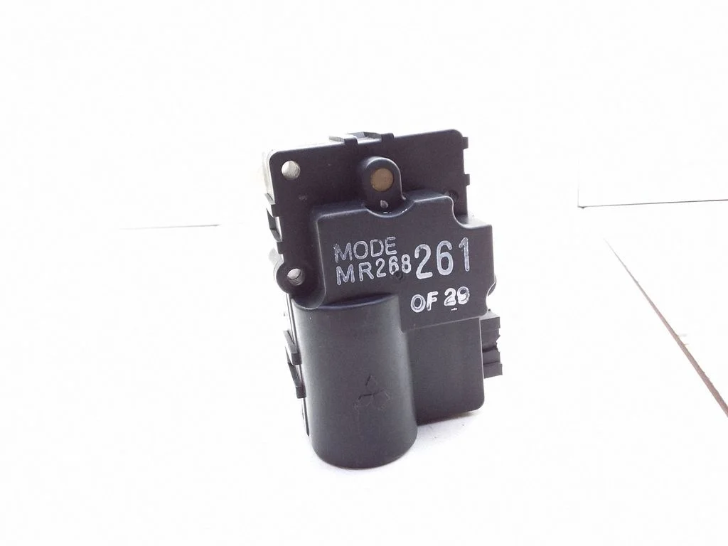 Gaisa aizvara motoriņš/aktuators MR268261