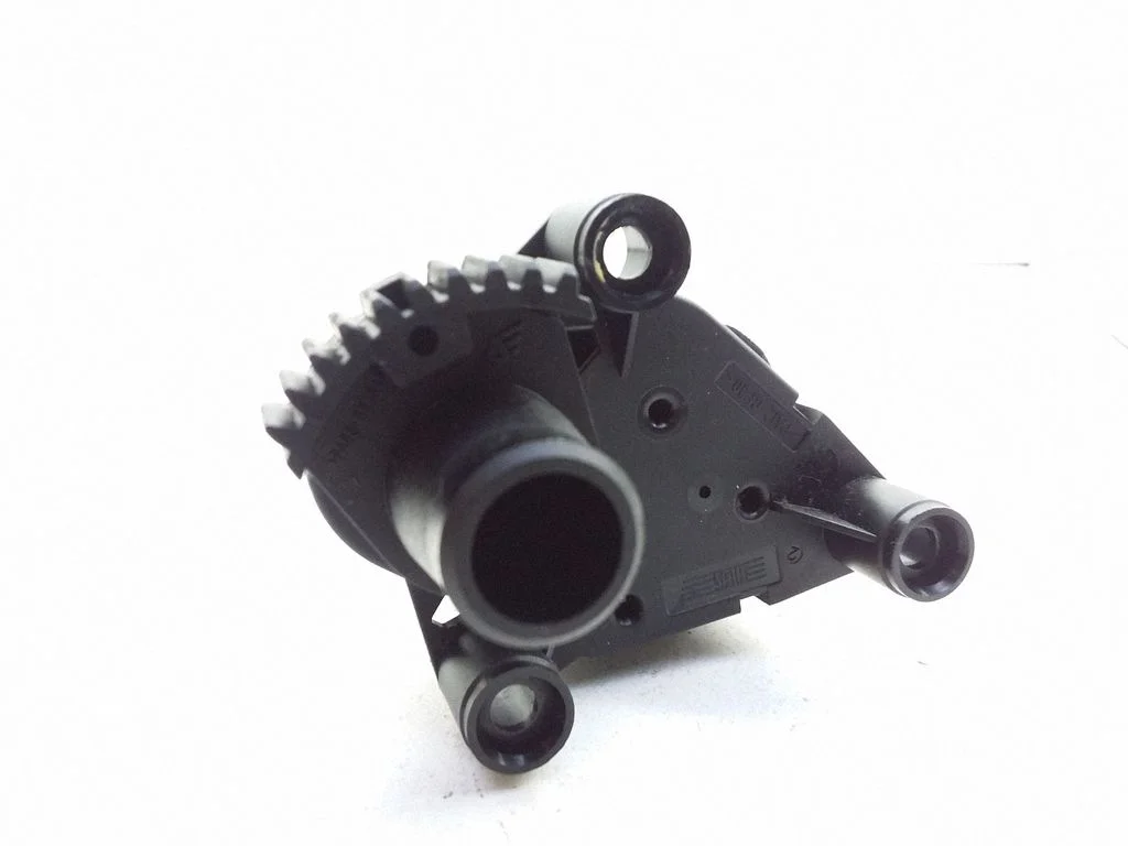 Gaisa aizvara motoriņš/aktuators 7M4907511C