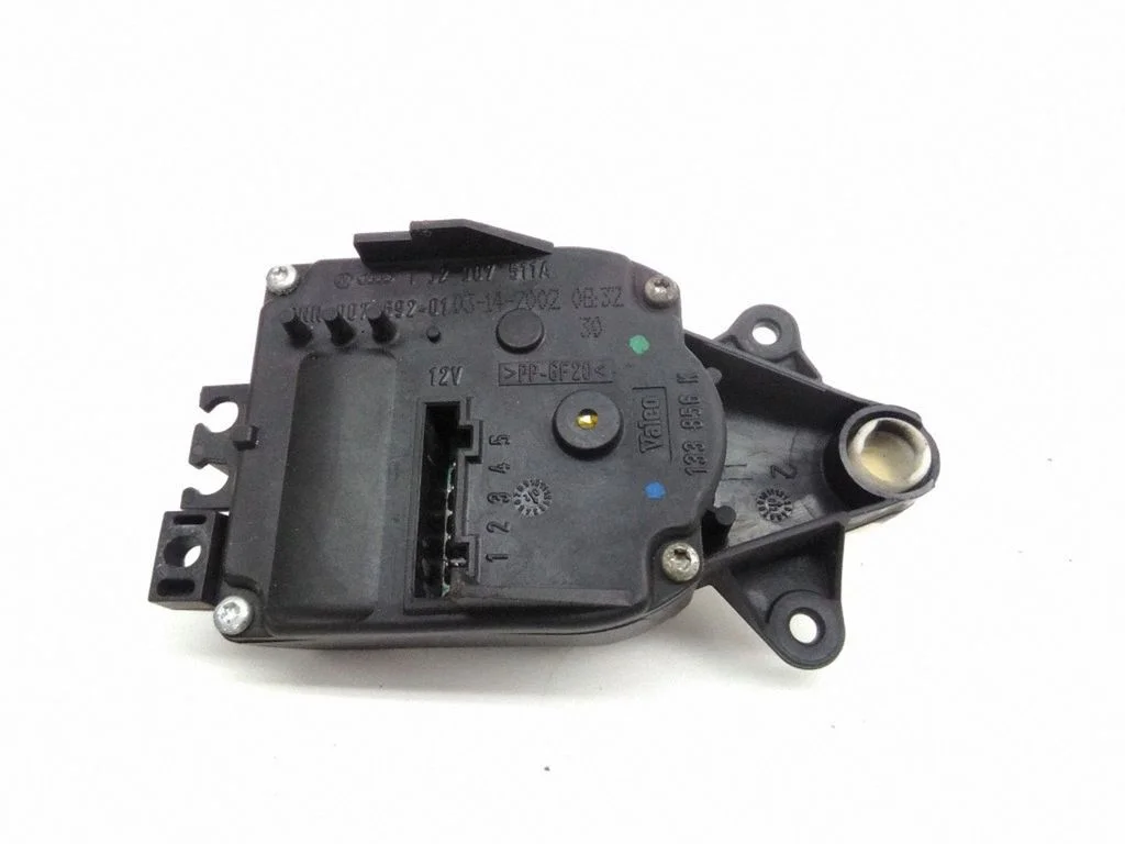 Gaisa aizvara motoriņš/aktuators 1J2907511A