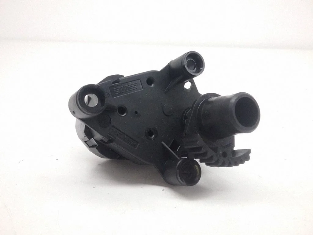 Gaisa aizvara motoriņš/aktuators 7M4907511