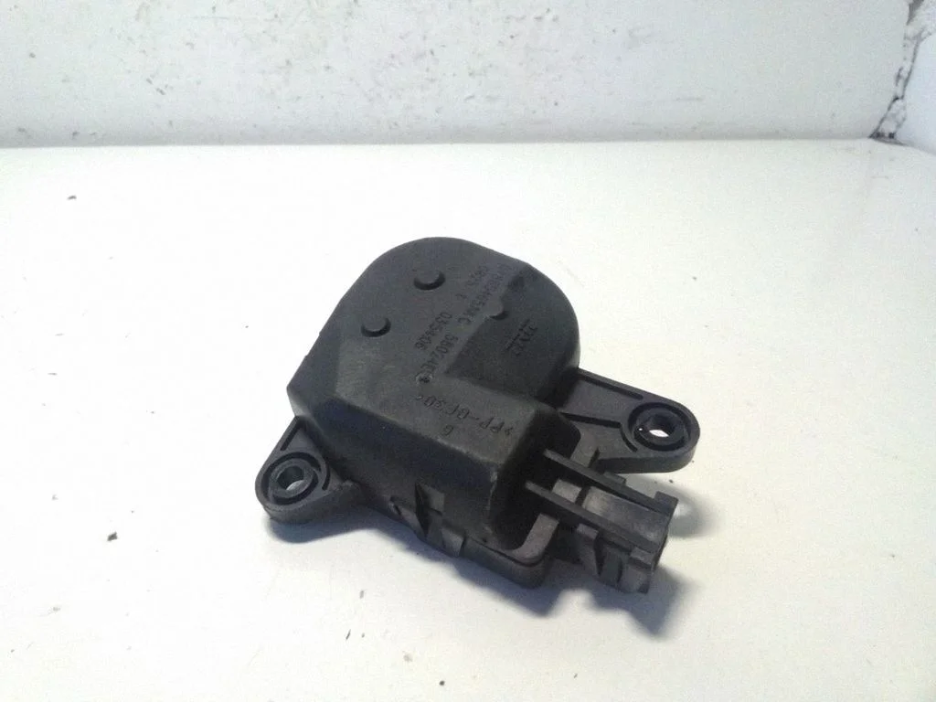 Air flap motor/actuator 04885465AAC