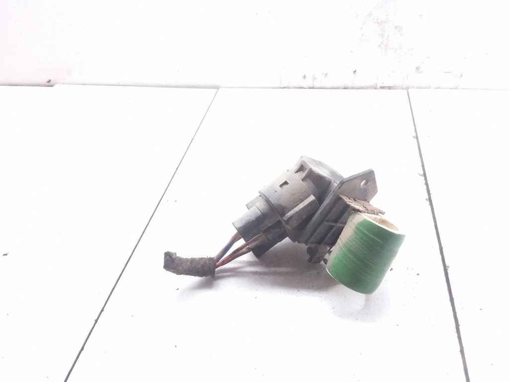 Heater blower motor/fan resistor – Opel Meriva A (2003-2010)