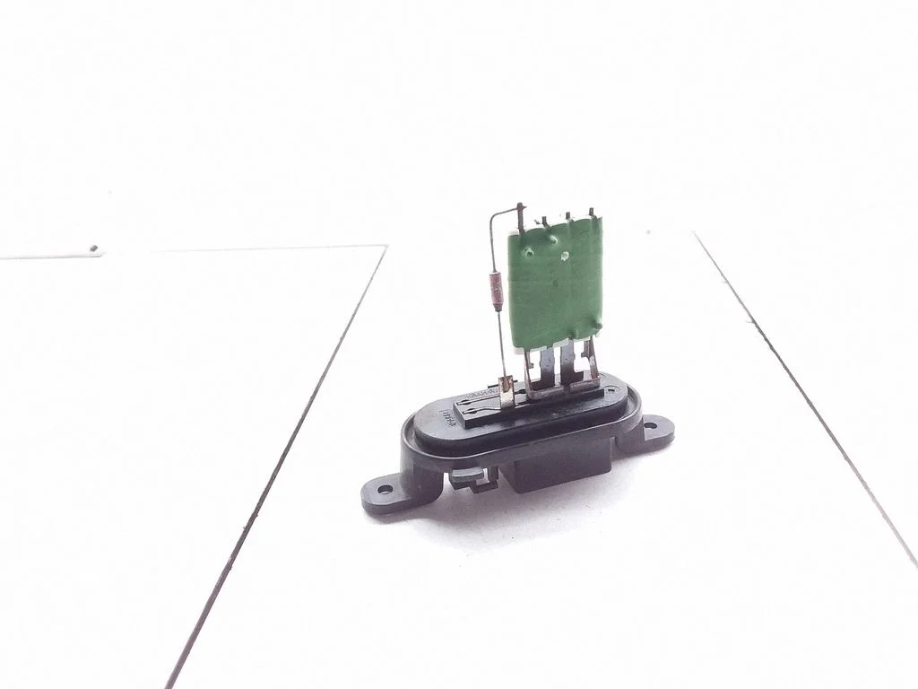 Heater blower motor/fan resistor
