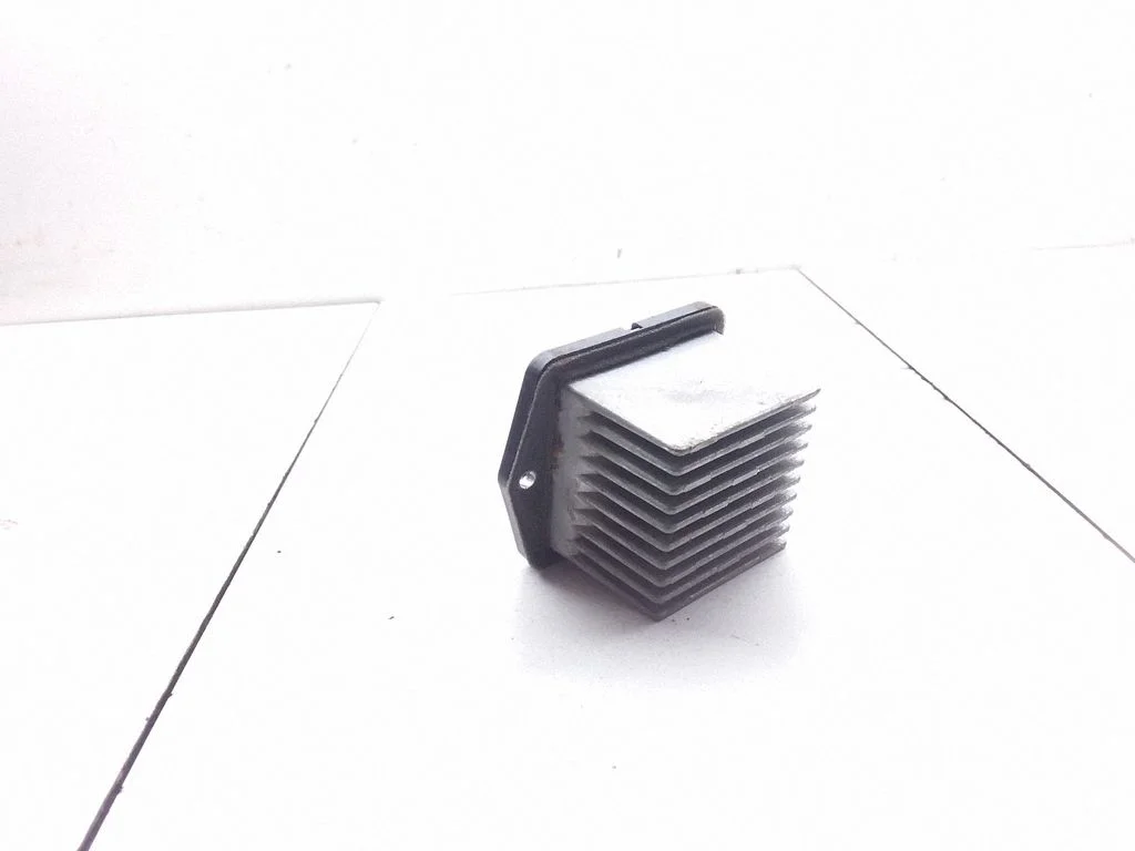 Heater blower motor/fan resistor