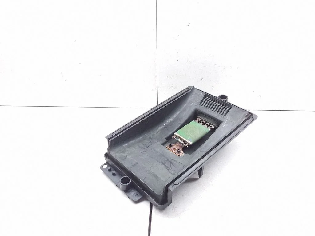 Heater blower motor/fan resistor