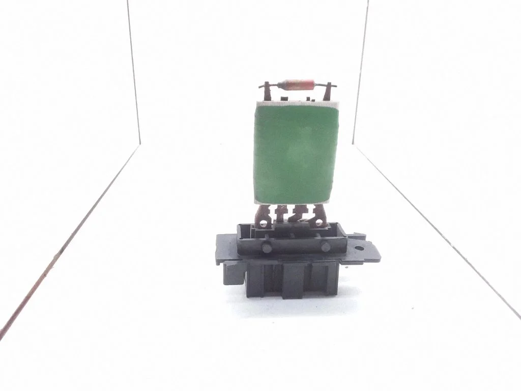 Heater blower motor/fan resistor – Opel Corsa D (2006-2014)