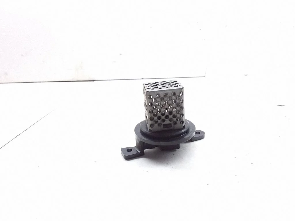 Krāsniņas ventilatora rezistors (reostats) 9E475