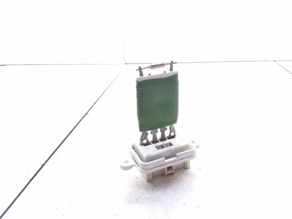 Heater blower motor/fan resistor – Opel Meriva A (2003-2010)