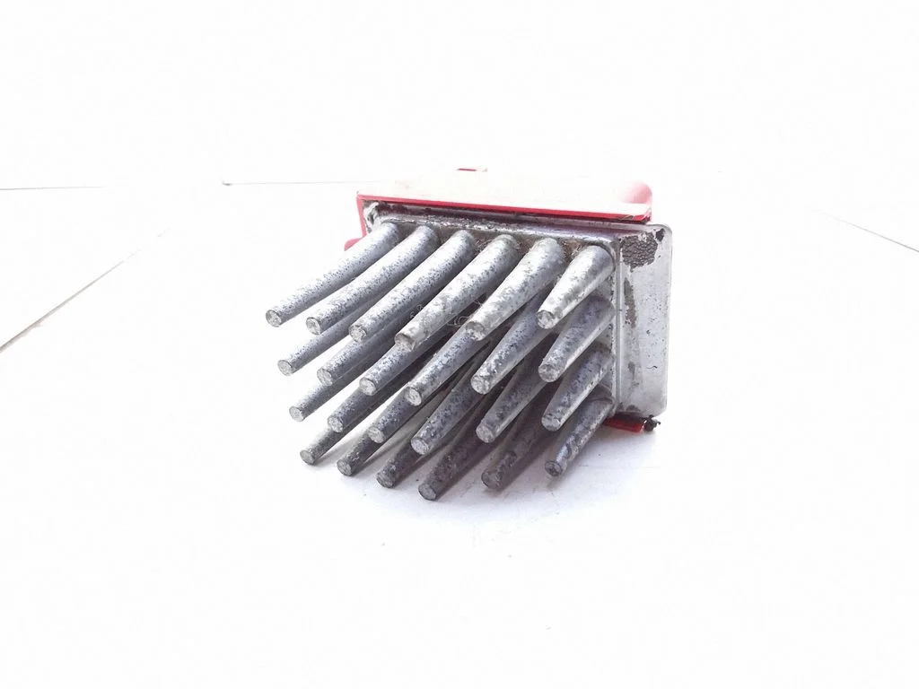 Heater blower motor/fan resistor – Volkswagen Passat B4 (1994-1996)