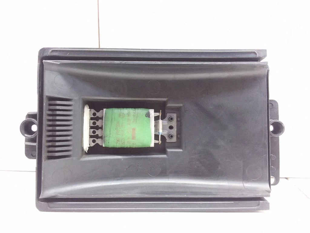 Krāsniņas ventilatora rezistors (reostats) – Volkswagen Bora (1998-2005)